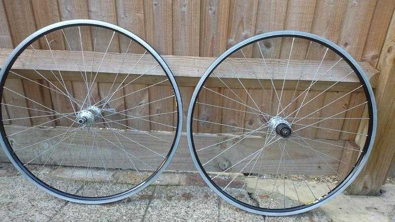 Pair of 26 MTB wheels (for V brakes).