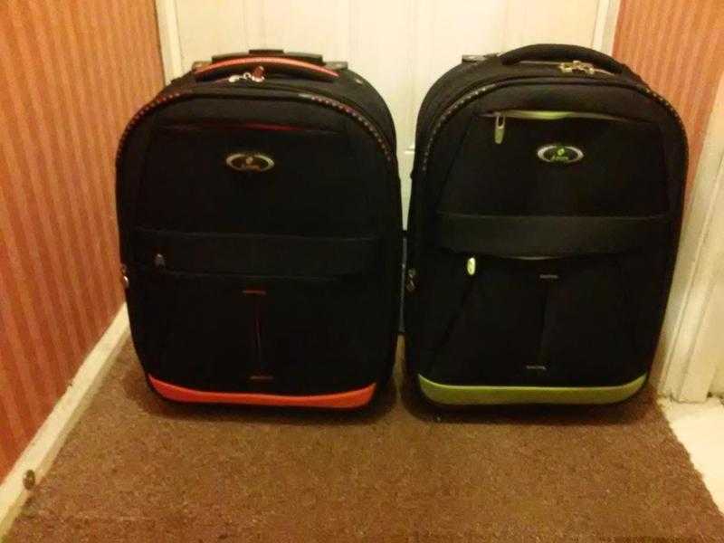 Pair Of HisHers 18quot Luggage TrolleyBags.