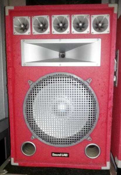 Pair of Red Soundlab 8 Ohm  250w   PA Speakers