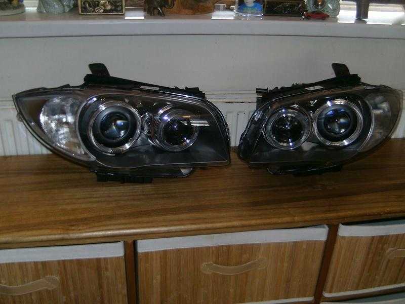 PAIR OF UNUSED BMW 1 SERIERS  BI-XENON GENUINE OEM HEADLIGHTS