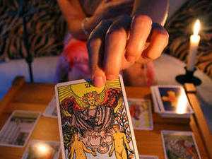 Palmistry  Birth and Compatability Charts Tarot Spirit Guides Past Lives Psychometry