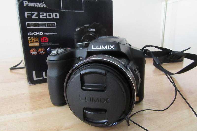 Panasonic FZ200