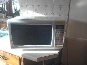 Panasonic microwave in good working order.