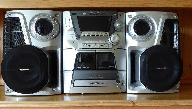 PANASONIC SC-AK44 CD STEREO SYSTEM