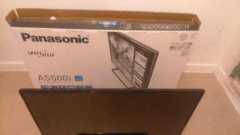 Panasonic TX-42AS500B Smart Full HD Slim LED 42quotTv (brand new condition 8 months old)