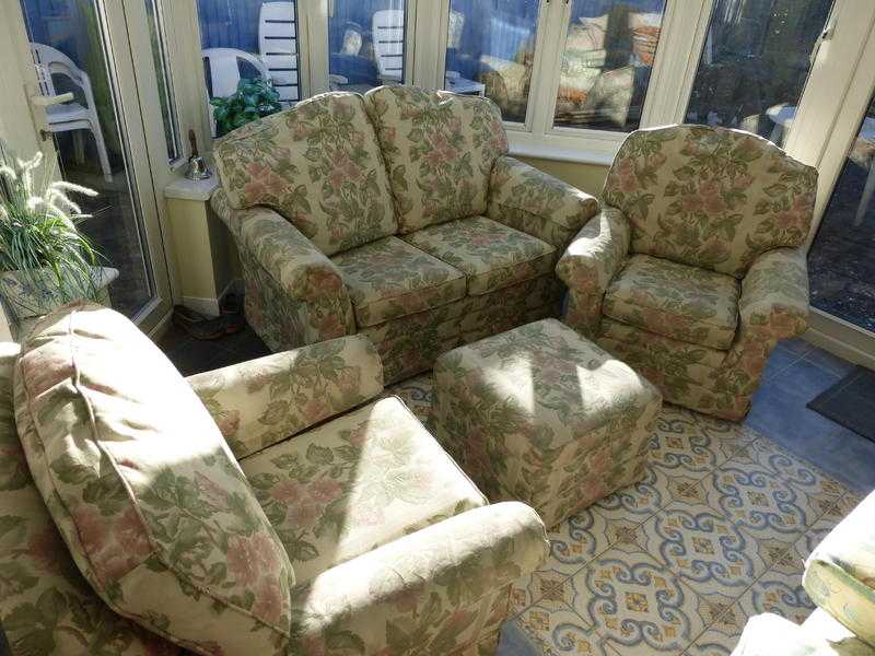 Parker Knoll Settee and Chairs