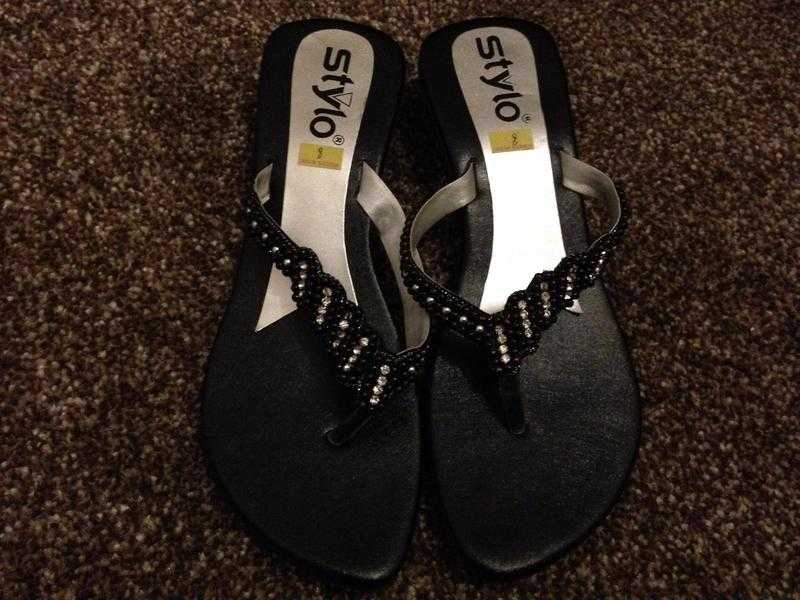 party thong sandals