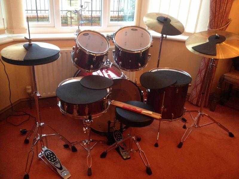 Pearl Drum Kit