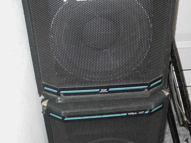 Peavey Hi Sys 1XT PA speakers