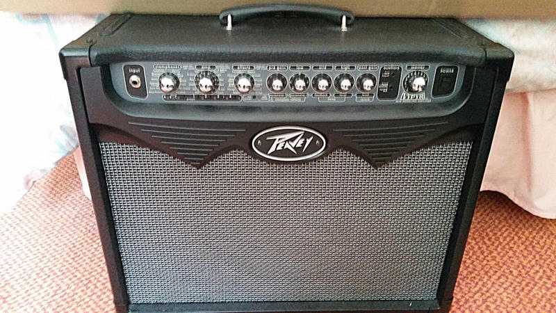 Peavey VYPYR 30 watt guitar amp AS NEW