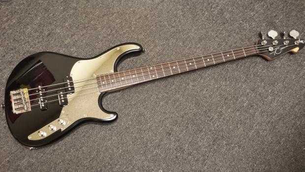 Peavey Zodiac DE signature bass