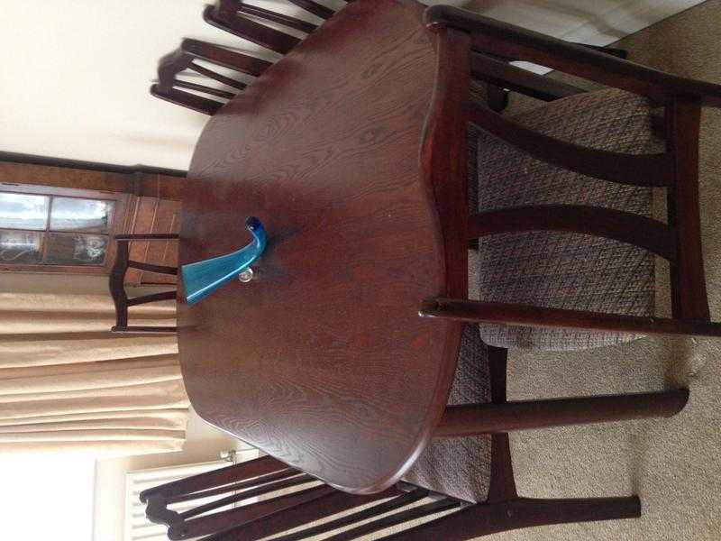 Perfect condition dining table and six chairs