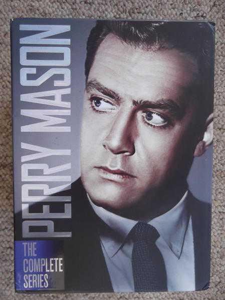 Perry Mason - 72-DVD Region 1 complete series 1-9 boxed set with all 271 episodes - As New