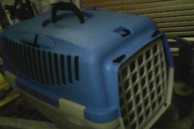 Pet carrier box cage