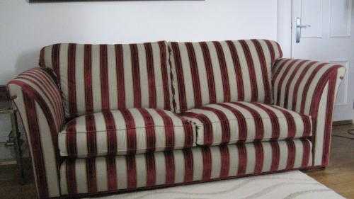Peter Guild Montana Sofa Hand Crafted