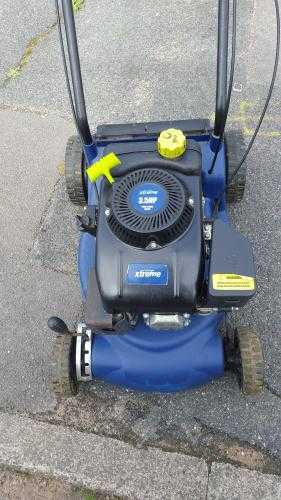 Petrol Lawnmower four stroke