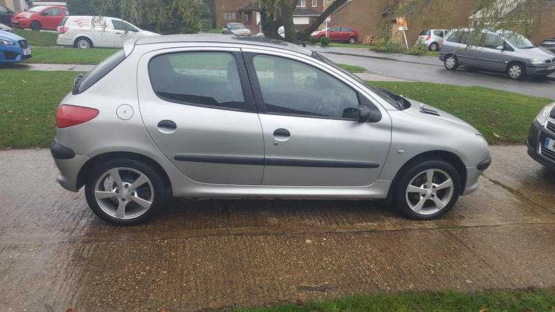 Peugeot 206 1.1 years mot valeted 5 doors very clean