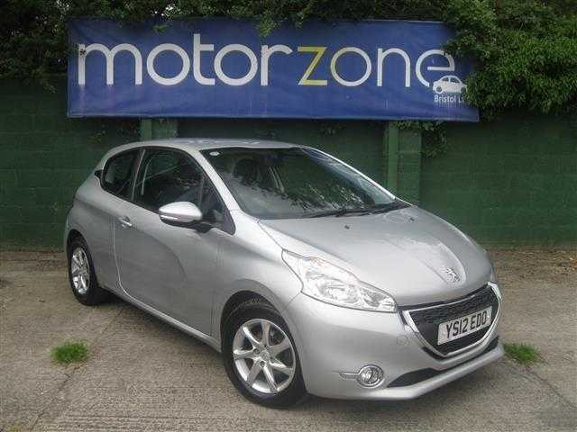 Peugeot 208 2012