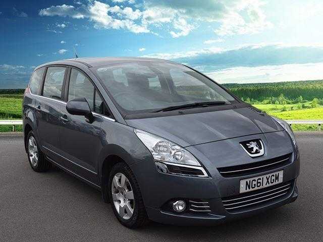 Peugeot 5008 2011