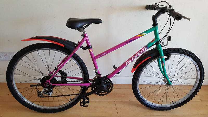 Peugeot Girls Ladies Mountain Bike. 18 speed. (Suit 14 yrs to Adult).