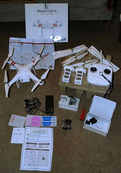 PHANTOM 2 DRONE wit Zenmuse H3-2D Gimble