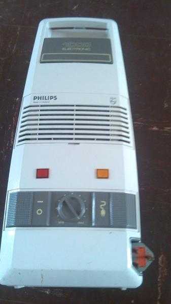 Philips 1000 W vacuum cleaner
