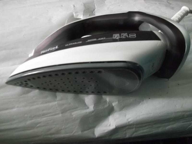 PHILLIPS 2200W IRON