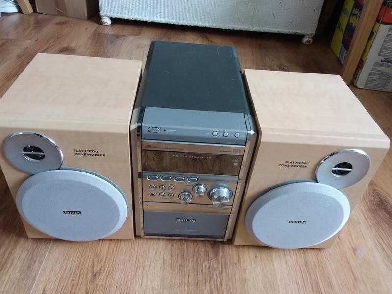 Phillips CD and tape with speakers