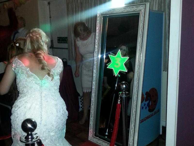 Photo Booth Magic Touch Screen Mirror