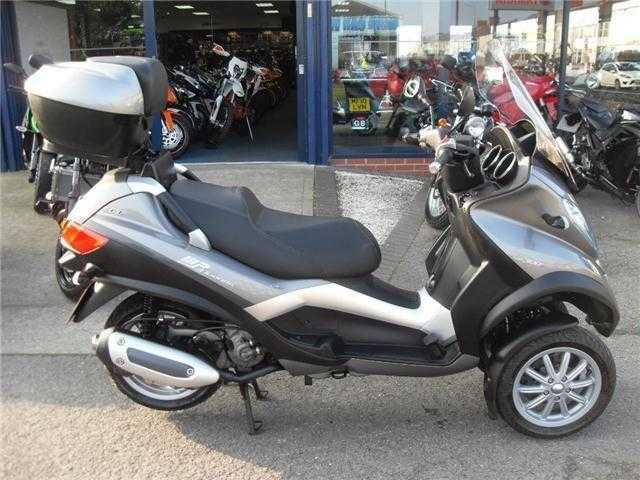 Piaggio MP3 2012