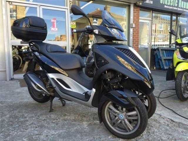 Piaggio MP3 2015