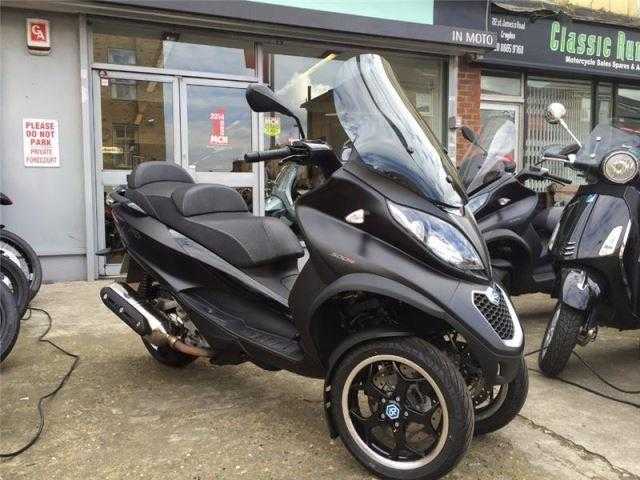 Piaggio MP3 2015