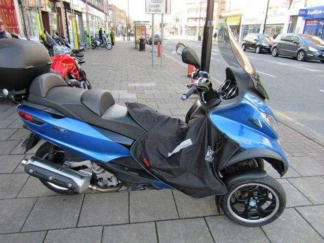 Piaggio MP3 2015