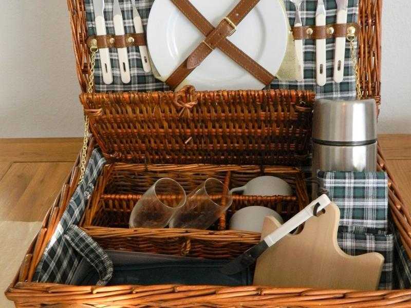 Picnic basket