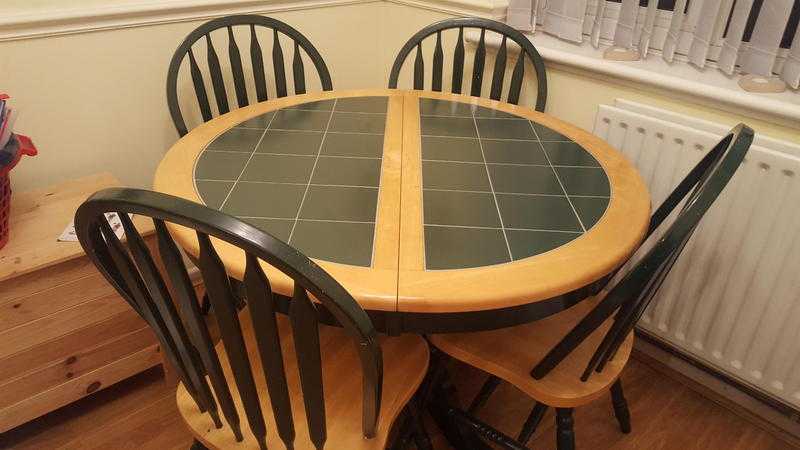 PINE AND GREEN TILED TOP TABLE AND 4 CHAIRS