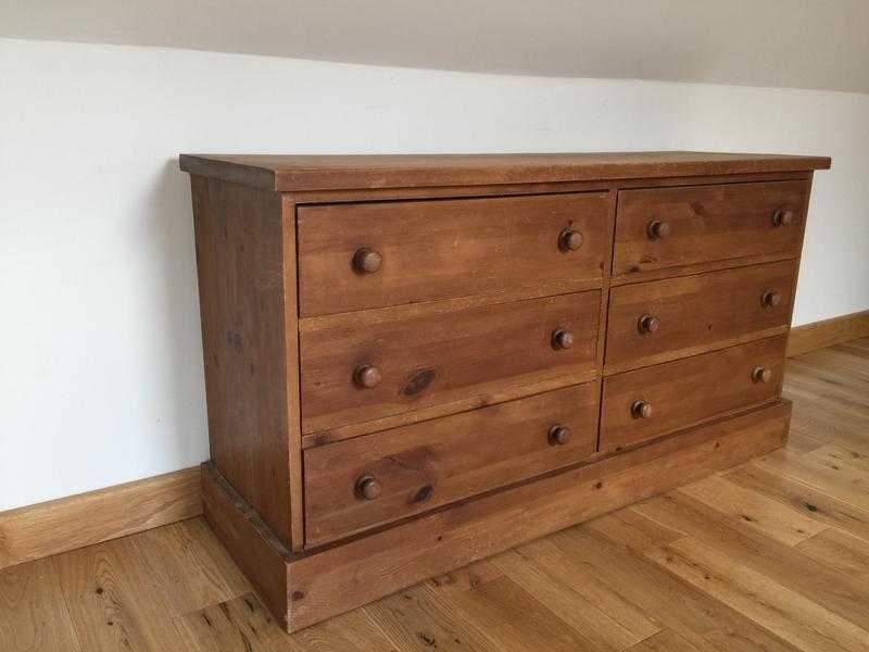 Pine Chest of Drawers