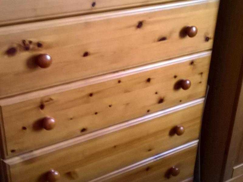 PINE CHEST OF DRAWERS