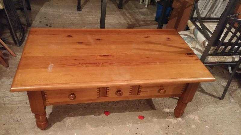 Pine coffee Table