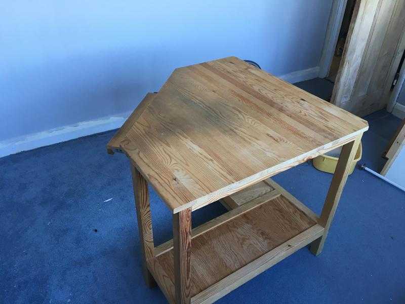 Pine corner desk