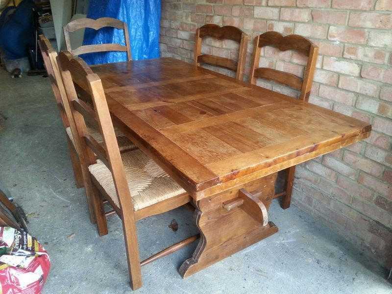 Pine Country Style table with 8 French Style rush Ladder Back chairs