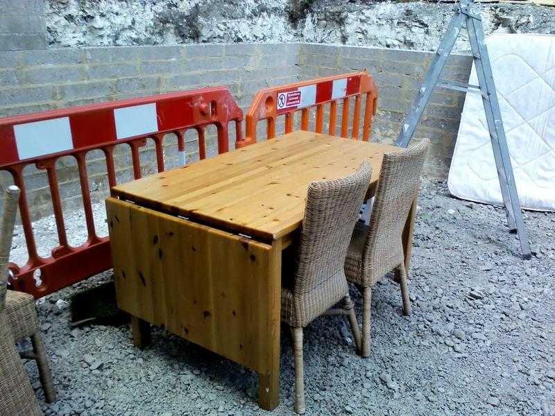 Pine dining room table