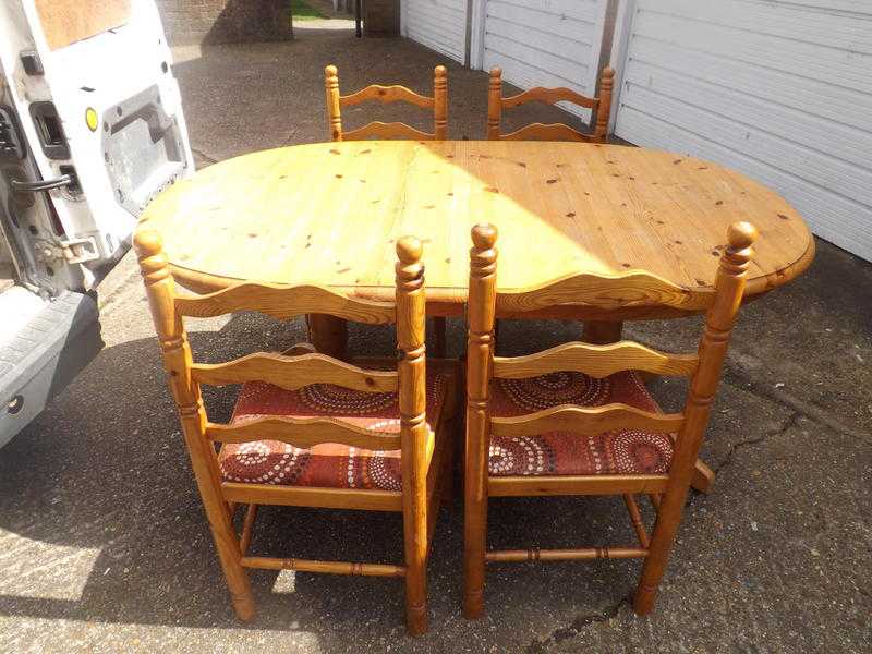 pine dinning table and 4 chairs