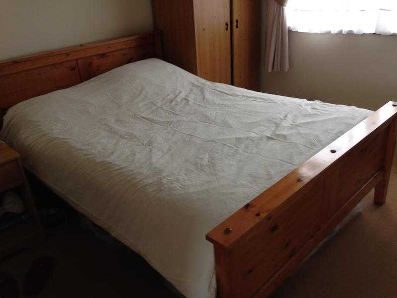 Pine double bed