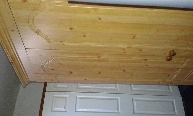 Pine double wardrobe hanging rail