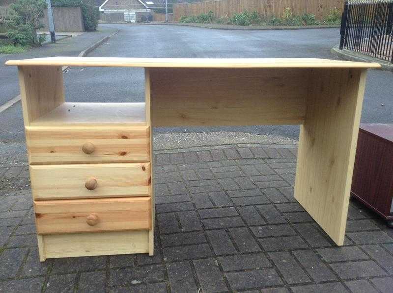 Pine dressing tabledesk