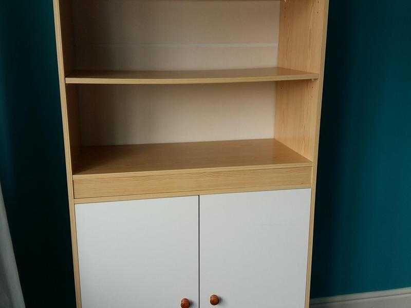 Pine effect cupboard amp shelf unit