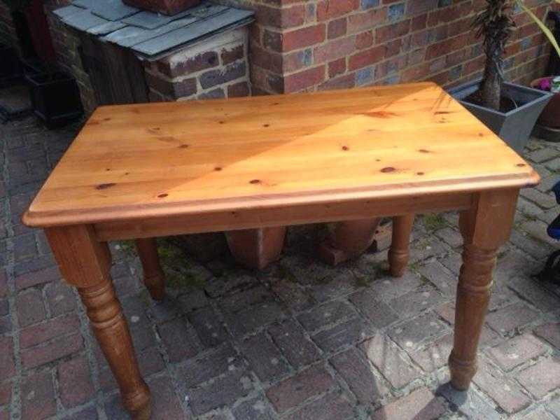 PINE KITCHEN TABLE