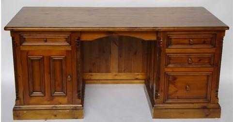 Pine pedestal desk