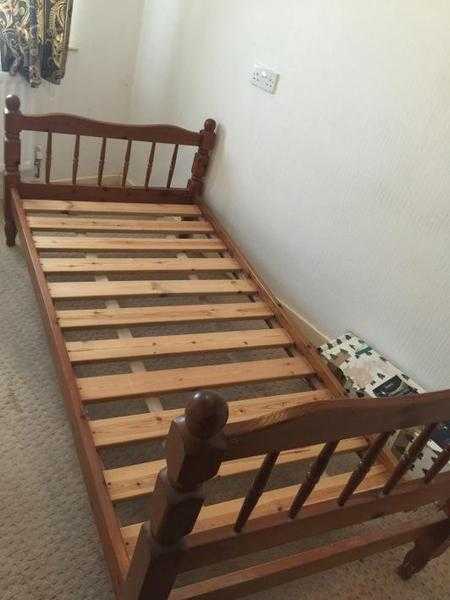 Pine single bed