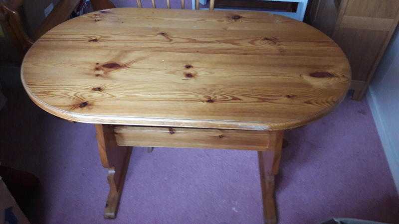 pine table and 2 Chairs